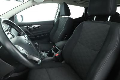 Nissan Qashqai 1.5 dCi n-Connecta 110 ch