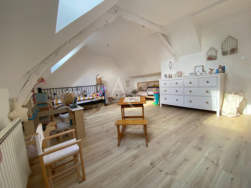 Maison - 122 m² - 5 pièces