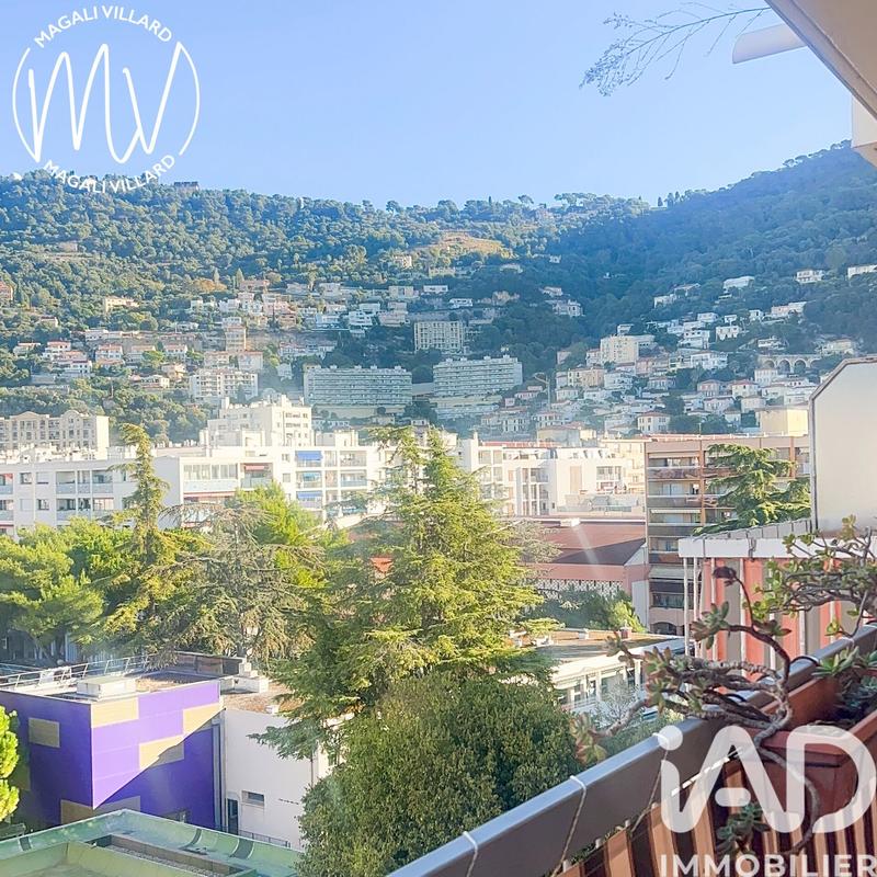 Appartement - 98 m² - 5 pièces