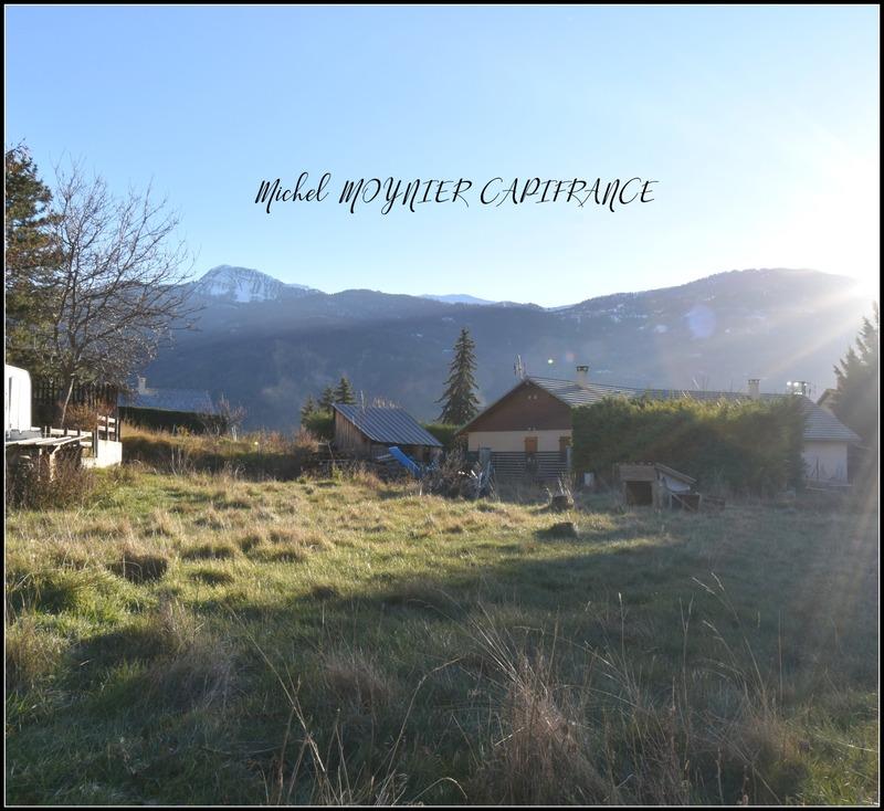 Terrain constructible - 1 309 m²