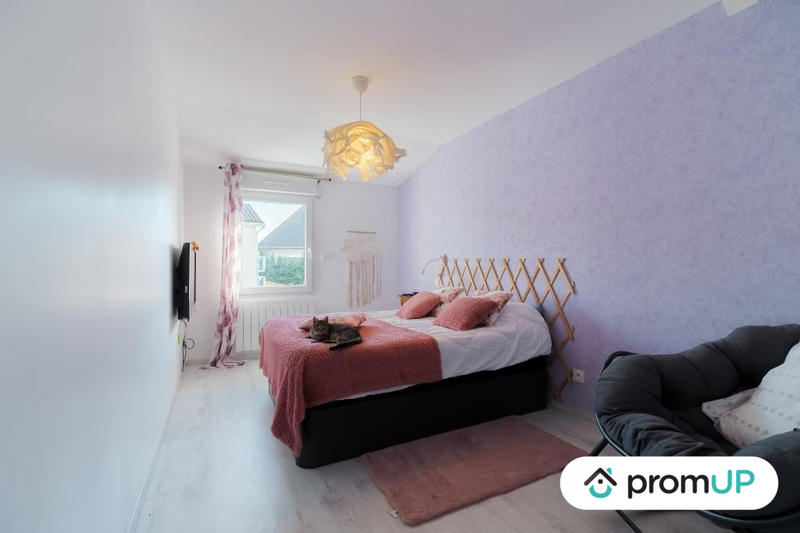 Maison - 93 m² - 4 pièces