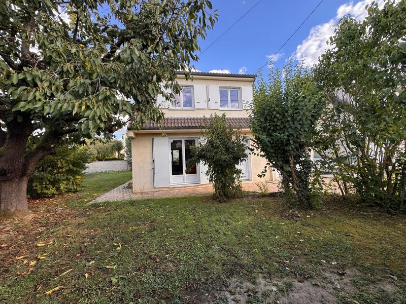 Maison - 102 m² - 5 pièces