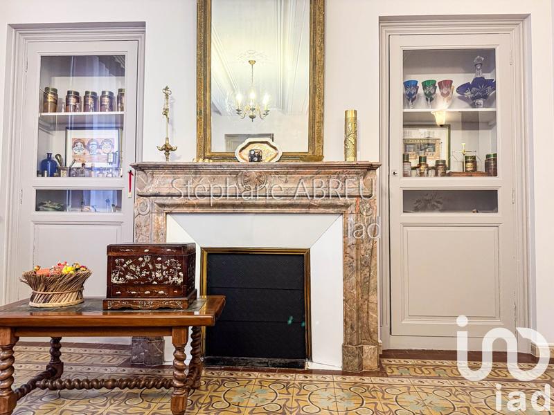 Maison - 297 m² - 9 pièces