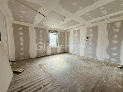 Maison - 300 m² - 9 pièces