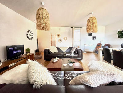 Appartement - 93 m² - 4 pièces