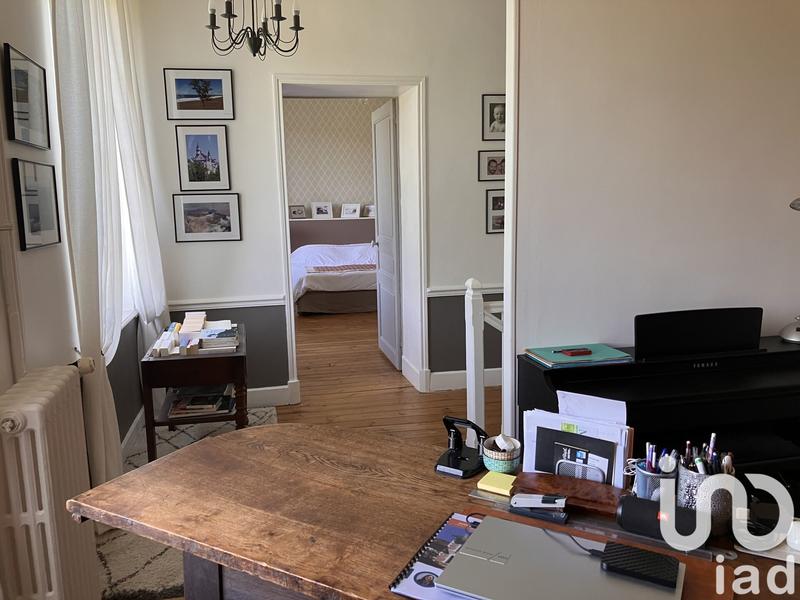 Maison - 250 m² - 9 pièces