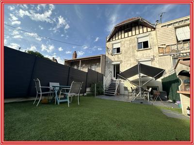 Maison - 115 m² - 5 pièces