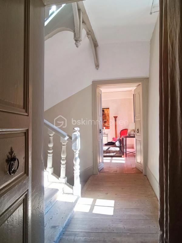 Hôtel particulier - 247 m² - 6 pièces