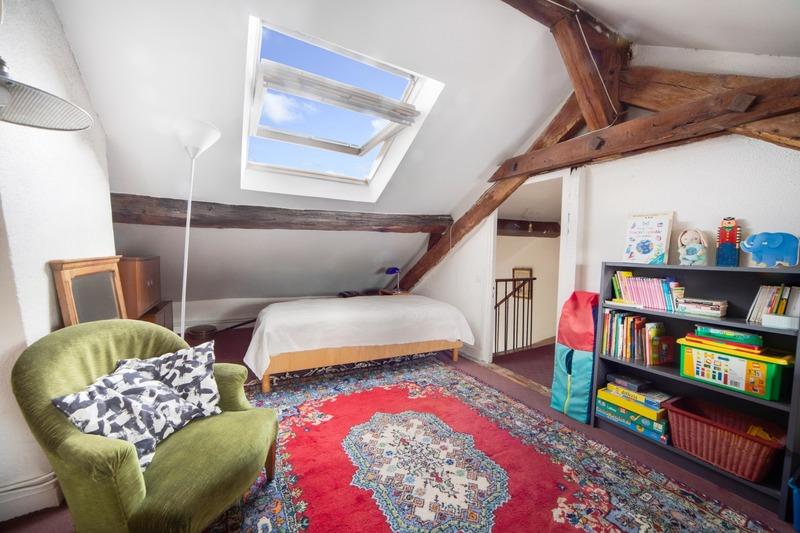 Maison - 186 m² - 9 pièces