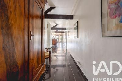 Maison - 409 m² - 10 pièces