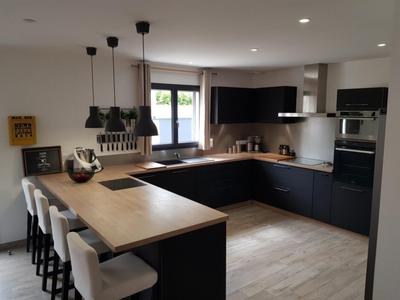 Maison - 96 m² - 5 pièces