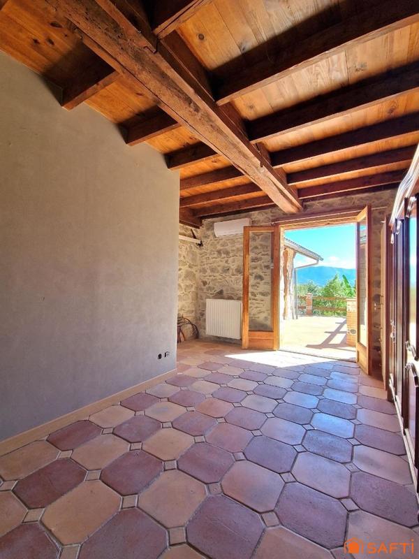 Maison - 440 m² - 11 pièces