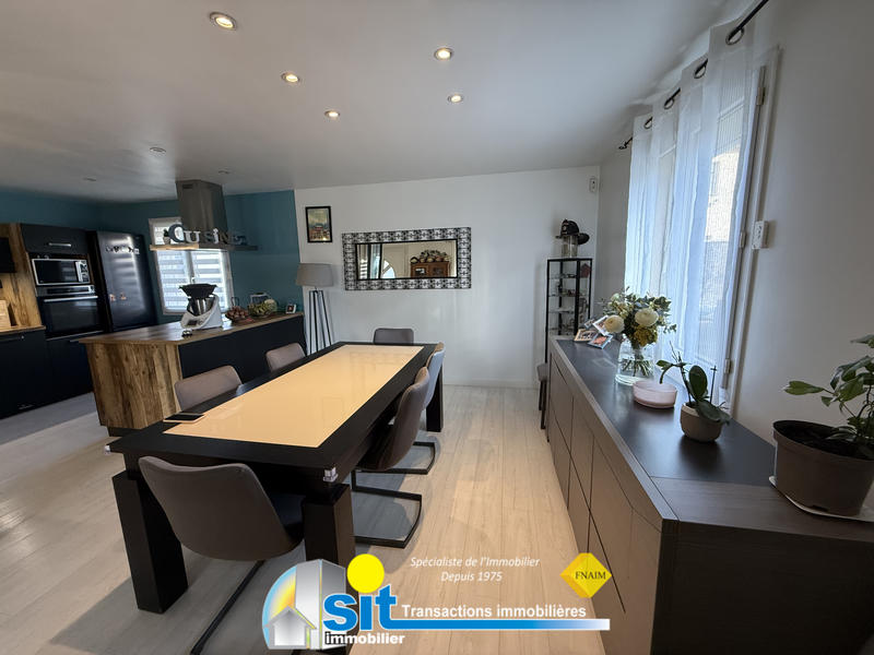 Maison - 111 m² - 5 pièces