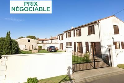 Maison - 196 m² - 7 pièces