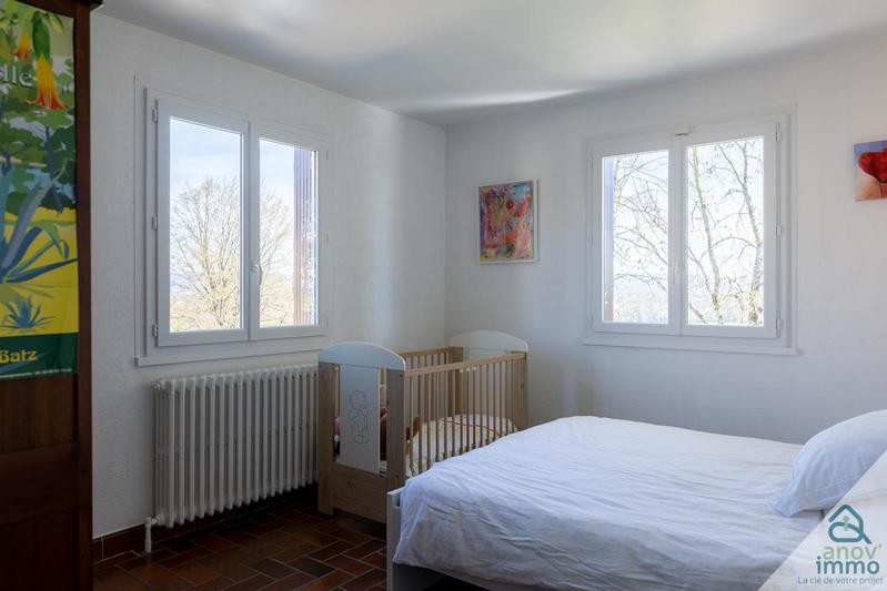 Maison - 166 m² - 7 pièces