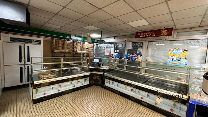 Maison - 500 m² - 6 pièces