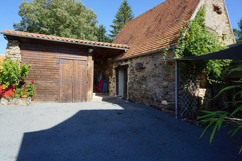 Maison - 215 m² - 12 pièces