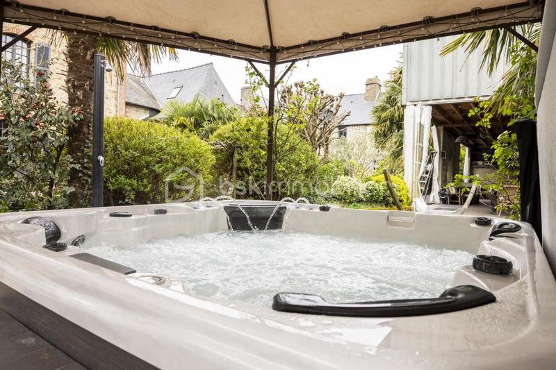 Demeure - 506 m² - 20 pièces