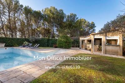 Maison traditionnelle - 107 m² - 4 pièces