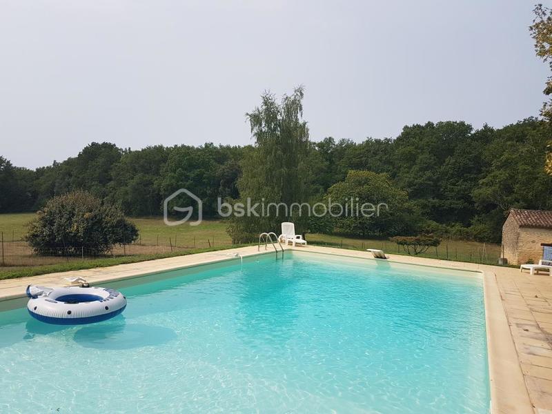 Maison en pierre - 226 m² - 7 pièces