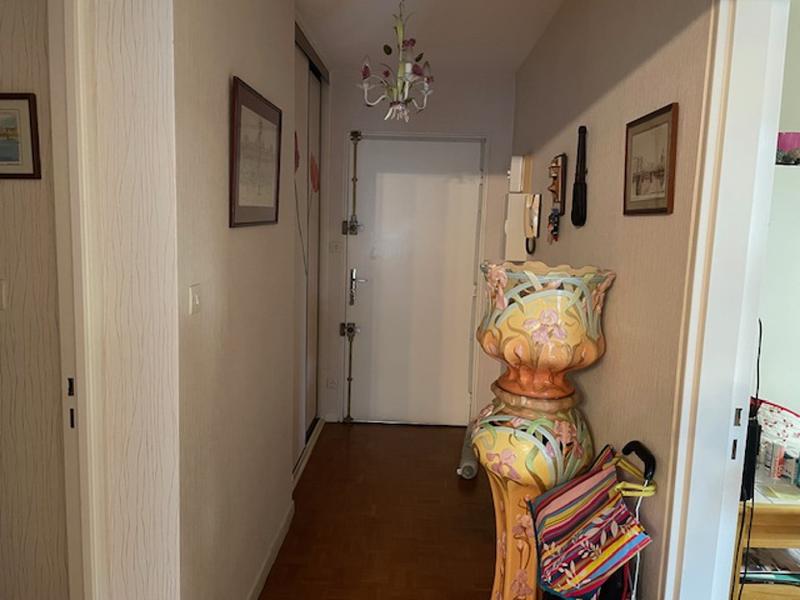 Appartement - 85 m² - 3 pièces