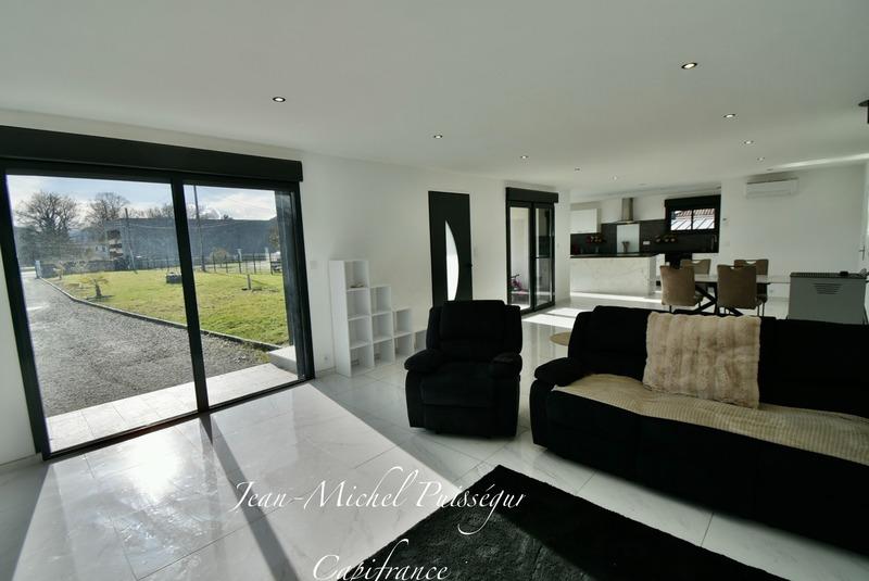 Maison - 140 m² - 5 pièces