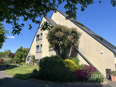 Villa - 250 m² - 8 pièces