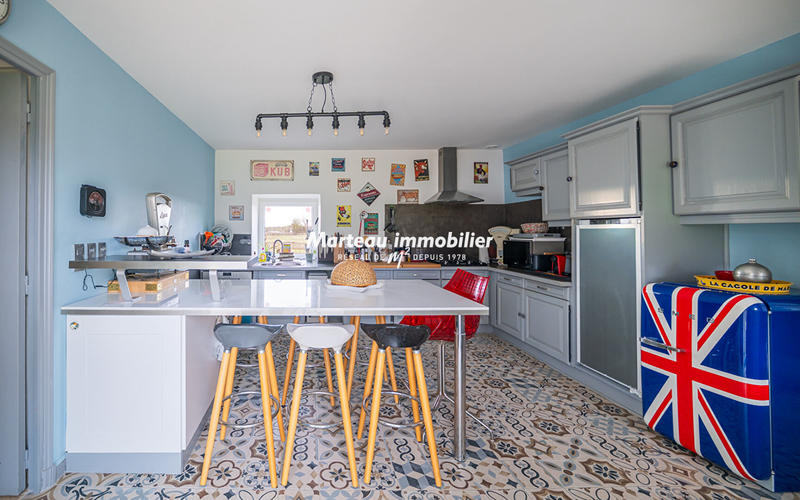 Maison - 137 m² - 7 pièces