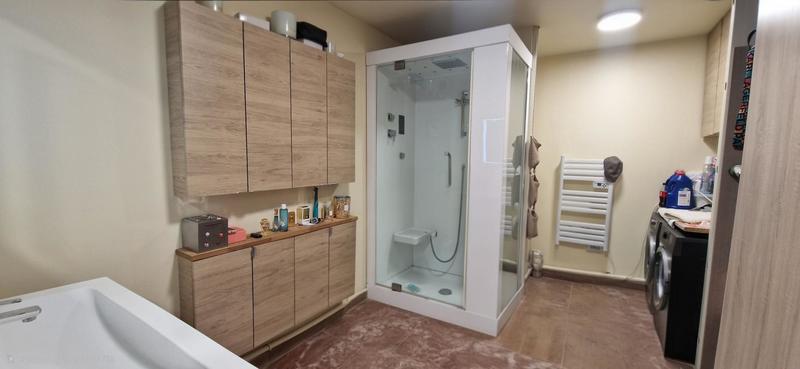 Maison - 168 m² - 1 pièce