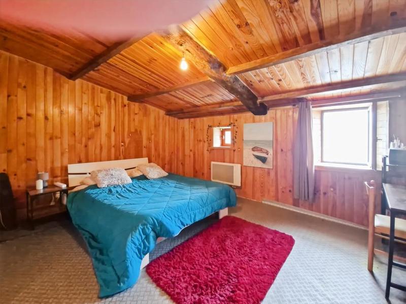 Maison - 230 m² - 6 pièces