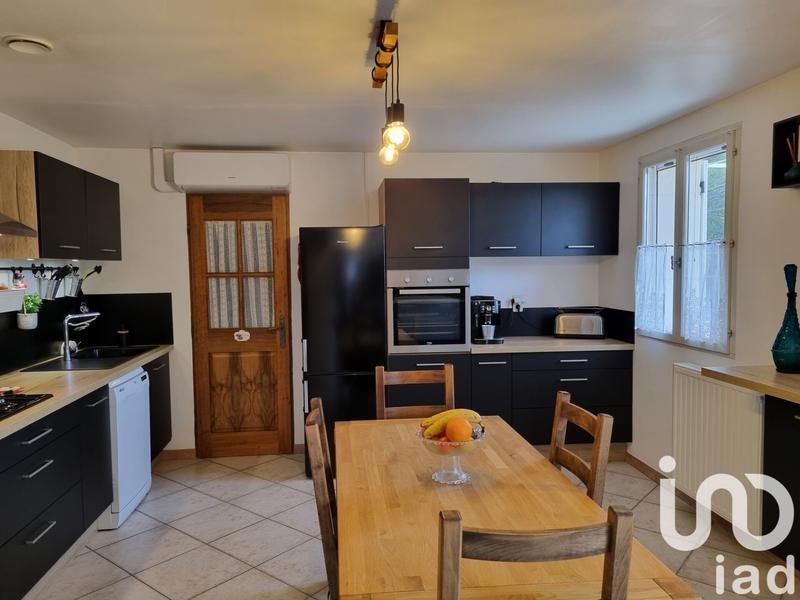 Maison - 237 m² - 7 pièces