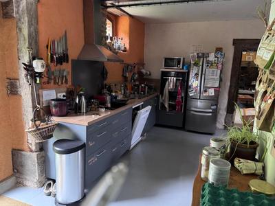 Propriété - 280 m² - 9 pièces