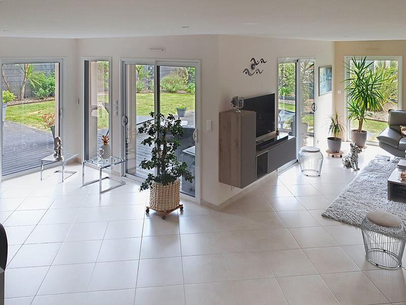 Maison - 198 m² - 7 pièces