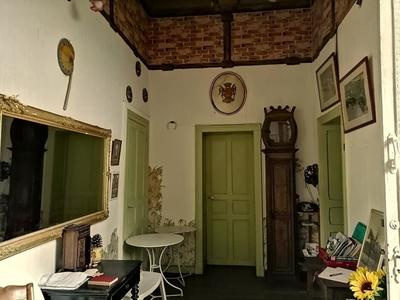 Maison - 240 m² - 9 pièces