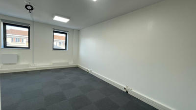 Bureau - 204 m²