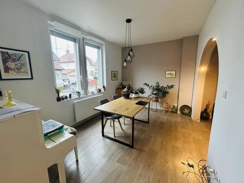 Maison - 104 m² - 6 pièces