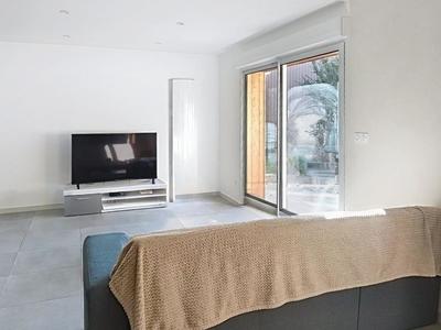 Maison - 161 m² - 7 pièces