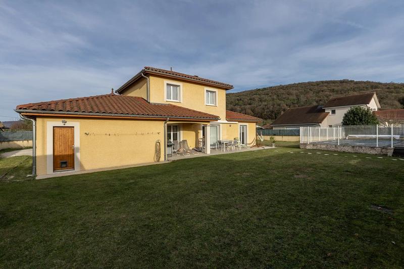 Maison - 125 m² - 4 pièces