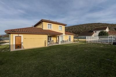 Maison - 125 m² - 4 pièces