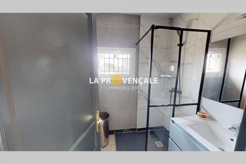 Maison - 167 m² - 10 pièces