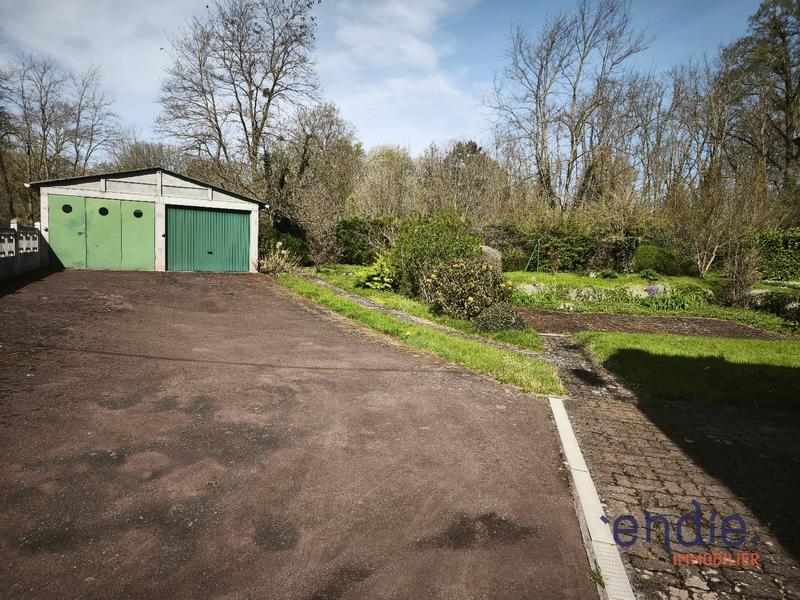 Maison - 185 m² - 8 pièces