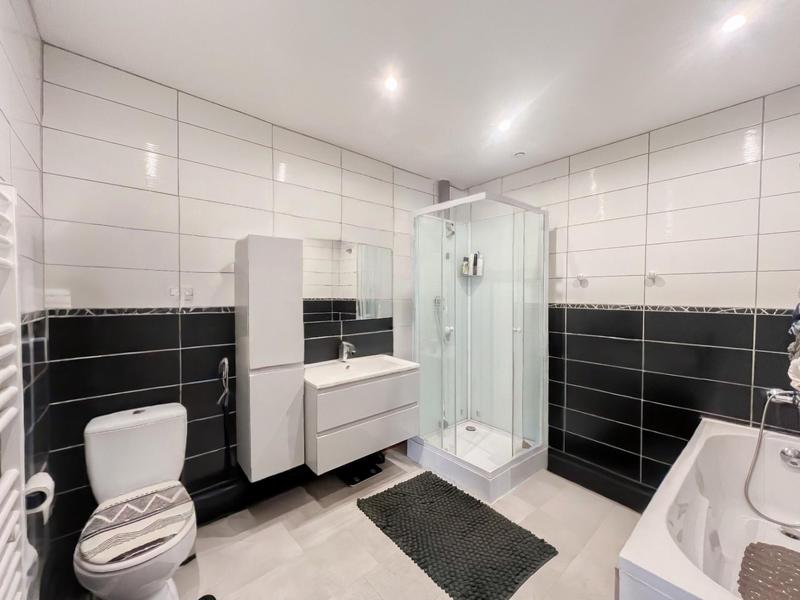 Appartement - 83 m² - 4 pièces