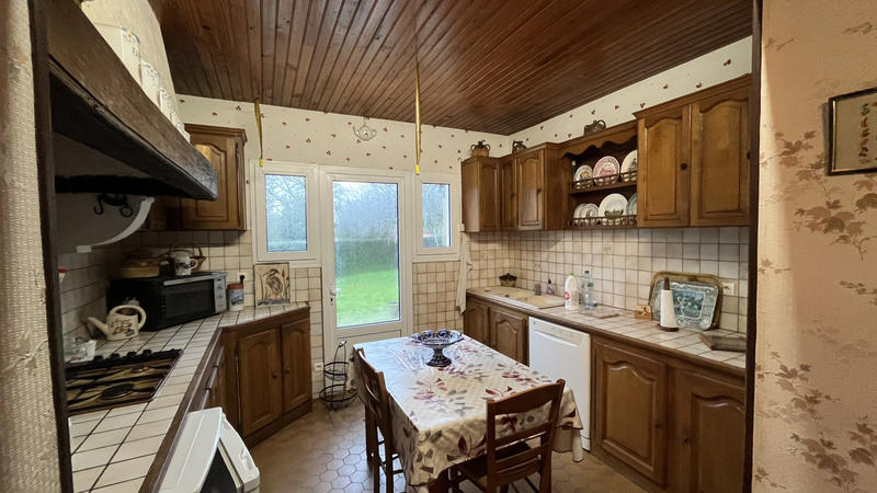 Maison - 222 m² - 5 pièces