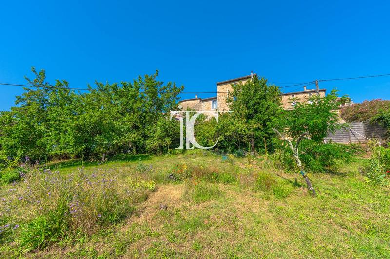 Maison en pierre - 130 m² - 6 pièces