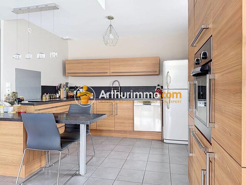 Maison - 92 m² - 4 pièces