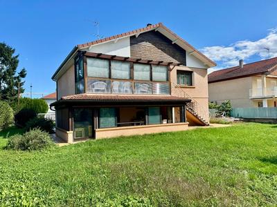 Maison - 174 m² - 6 pièces