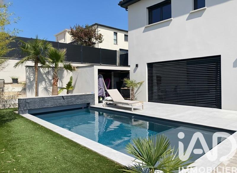 Maison - 165 m² - 7 pièces