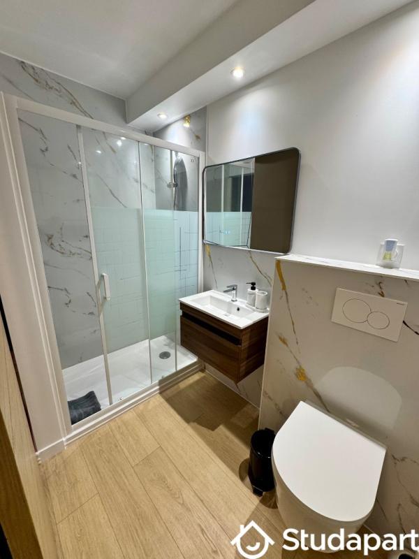 Chambre - 12 m² - 1 pièce