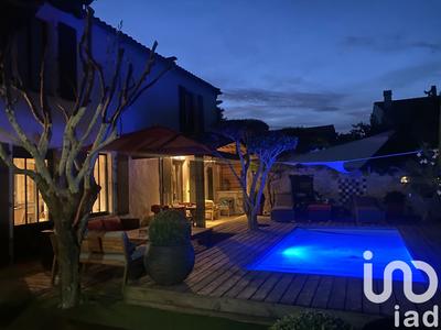 Maison - 180 m² - 7 pièces