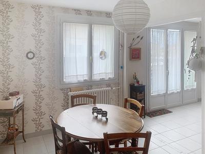 Appartement - 75 m² - 4 pièces